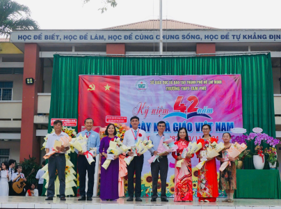 Khen Thưởng Chiến Sĩ Thi Đua Cơ Sở Năm Học 2023-2024